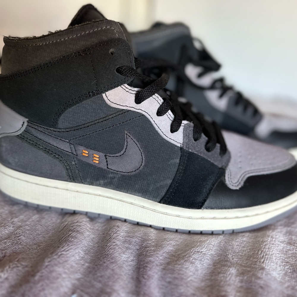Air Jordan 1 Mid DM9652-001